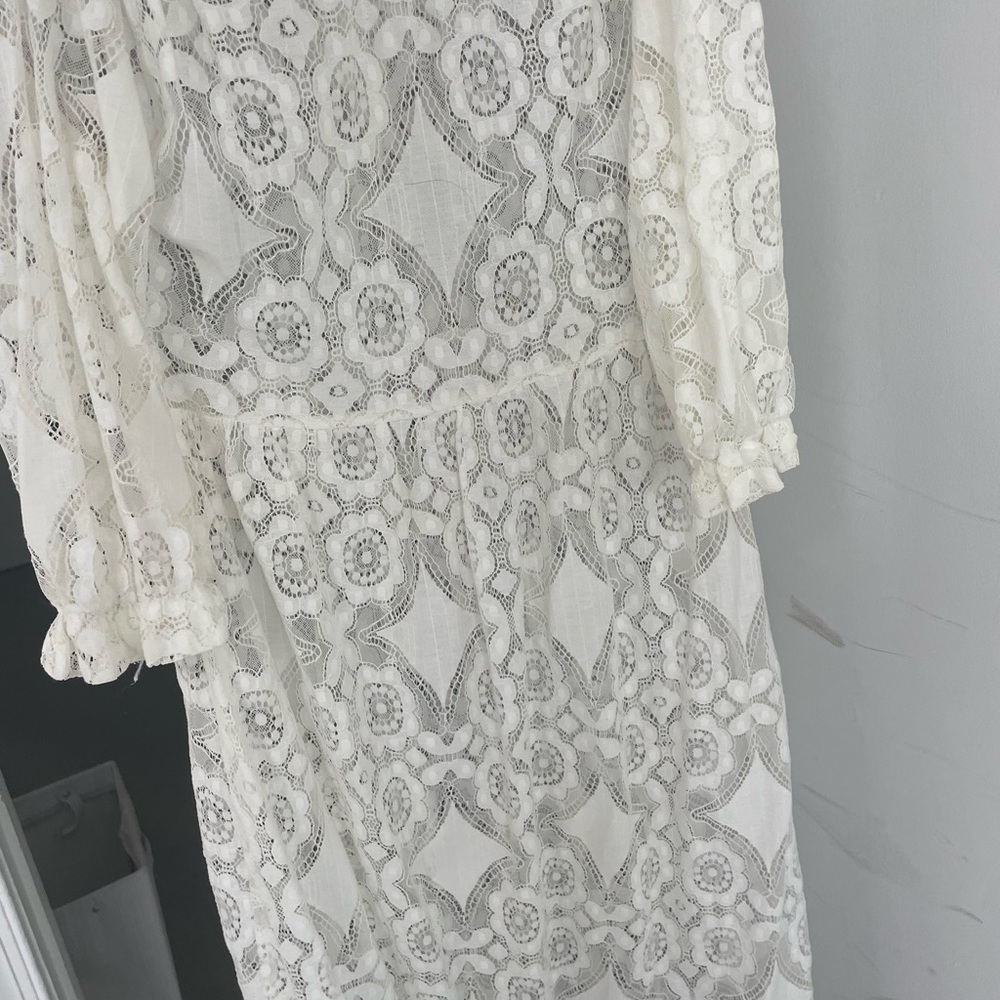 Scarlet Roose Paris size small/medium off white lace dress - Picture 3 of 5